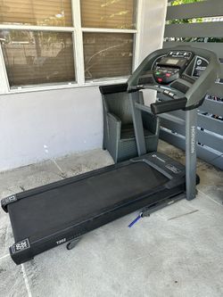 Horizon treadmill 