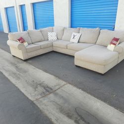 Modern Huge Sectional Couch, Very Clean 