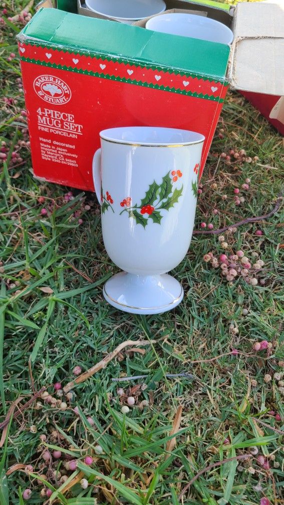 Christmas Mugs And Plates Brand New 