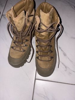 Boots size 10.5