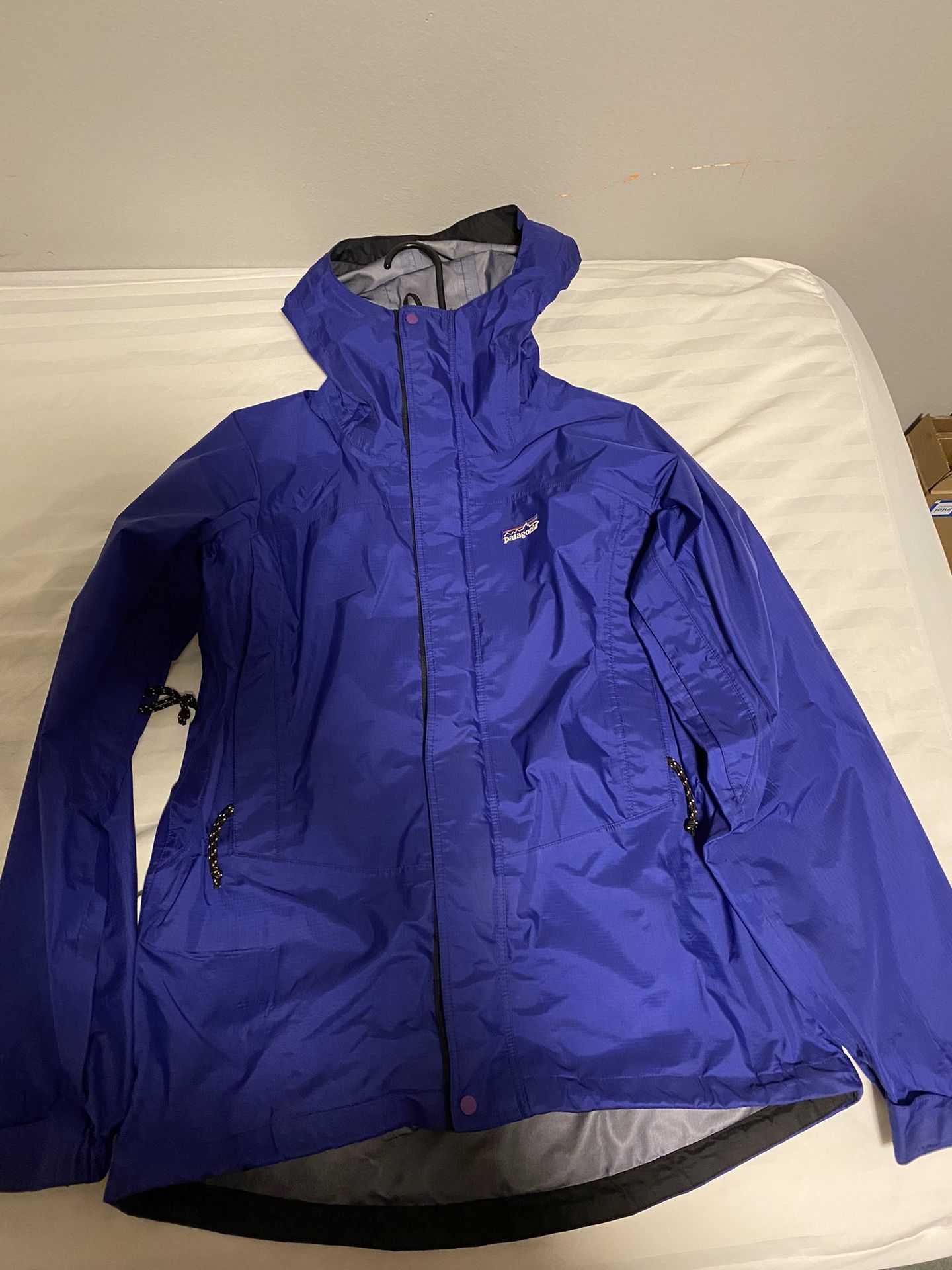 Patagonia Shell Rain Jacket size xs