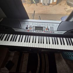 Yamaha Keyboard