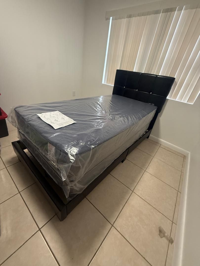 NEW BED FRAME WITH MATTRESS TWIN WITH MATTRESS AND BOX SPRING