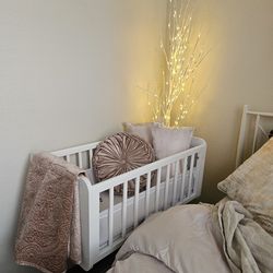Bassinet - Never Been Used