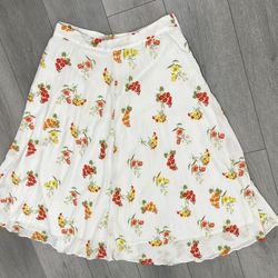 Women loft size 10 floral skirt like new