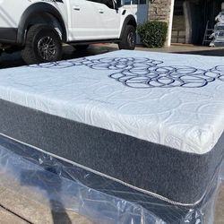 Full Organic Hybrid Cool Gel Memory Foam Mattress! 