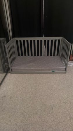 Toddler floor bed