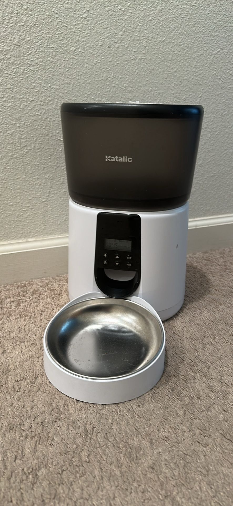 Automatic Pet Feeder