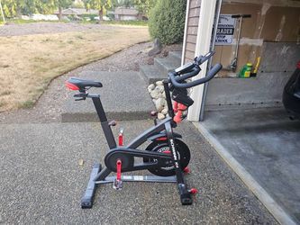 Spin Bike SChwinn IC4