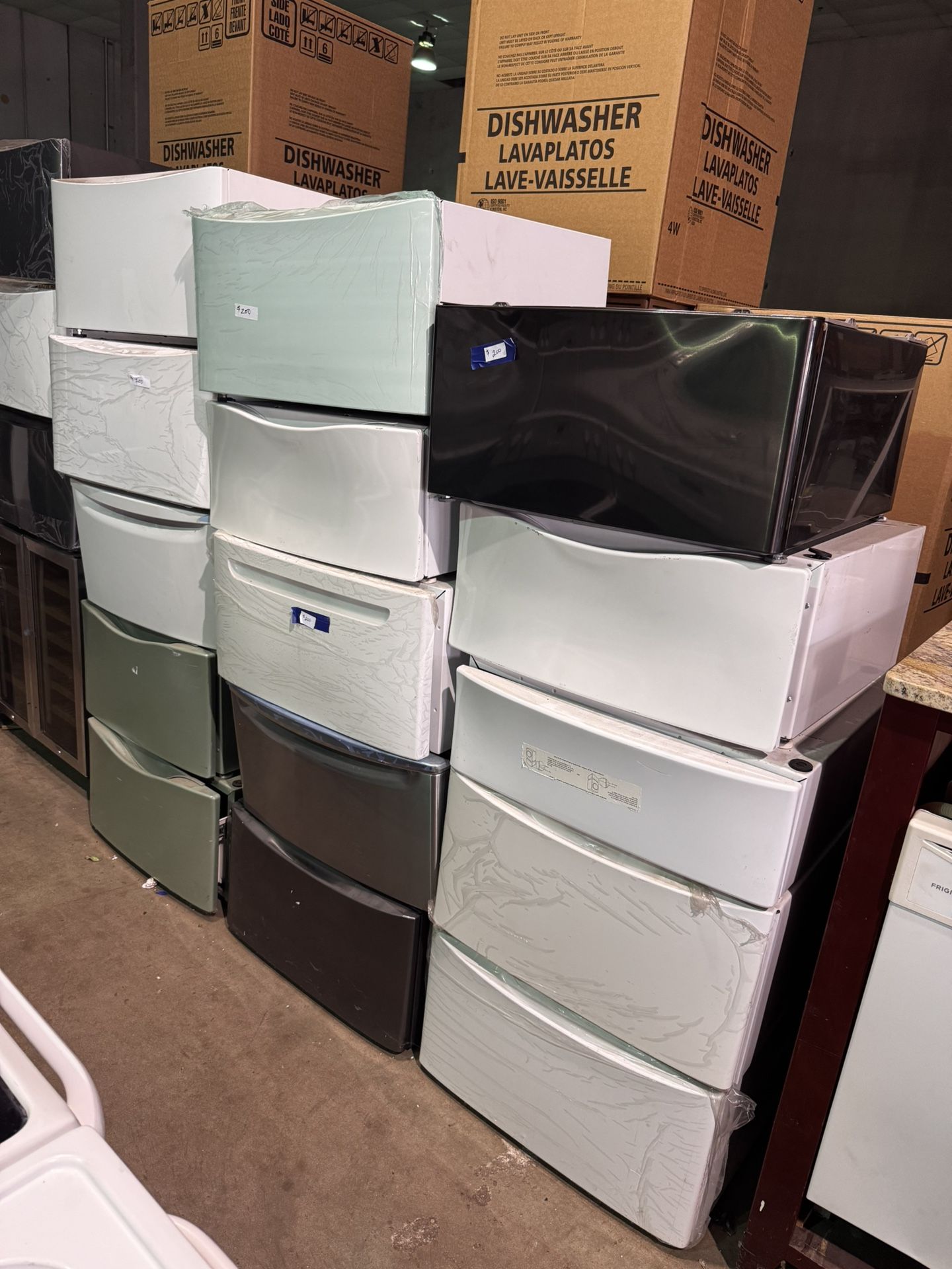 Pedestals for Front Load Washer/Dryer