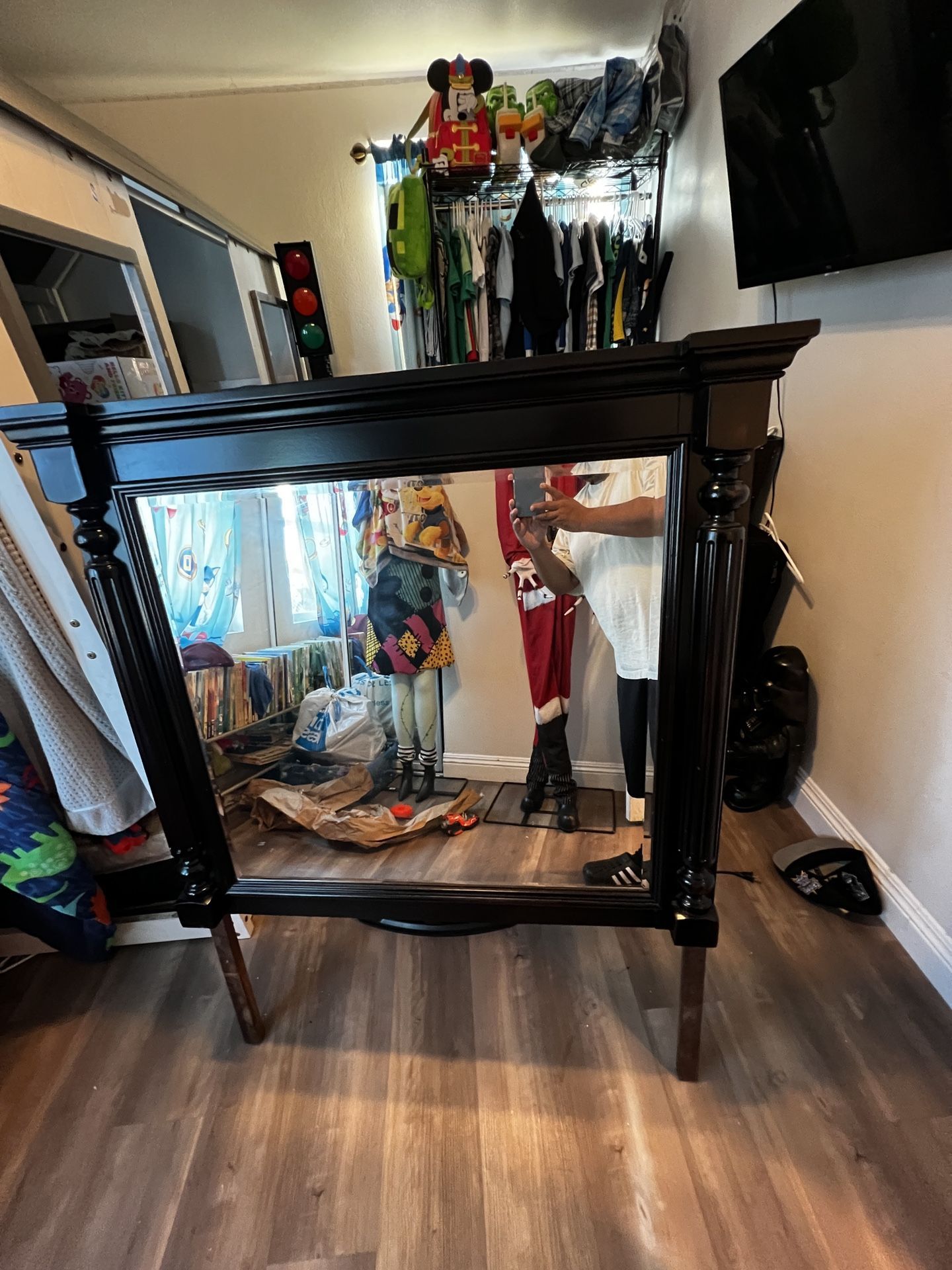 Ashley’s Furniture Dresser Mirror