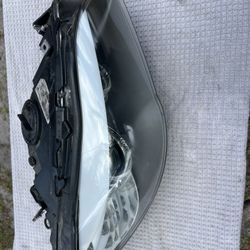 2011-2013 Bmw 5 series Headlight