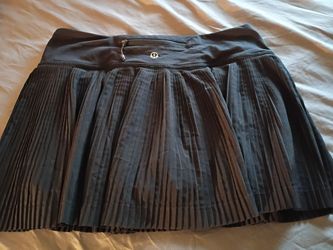 Lululemon Black Pleated Athletic Skirt