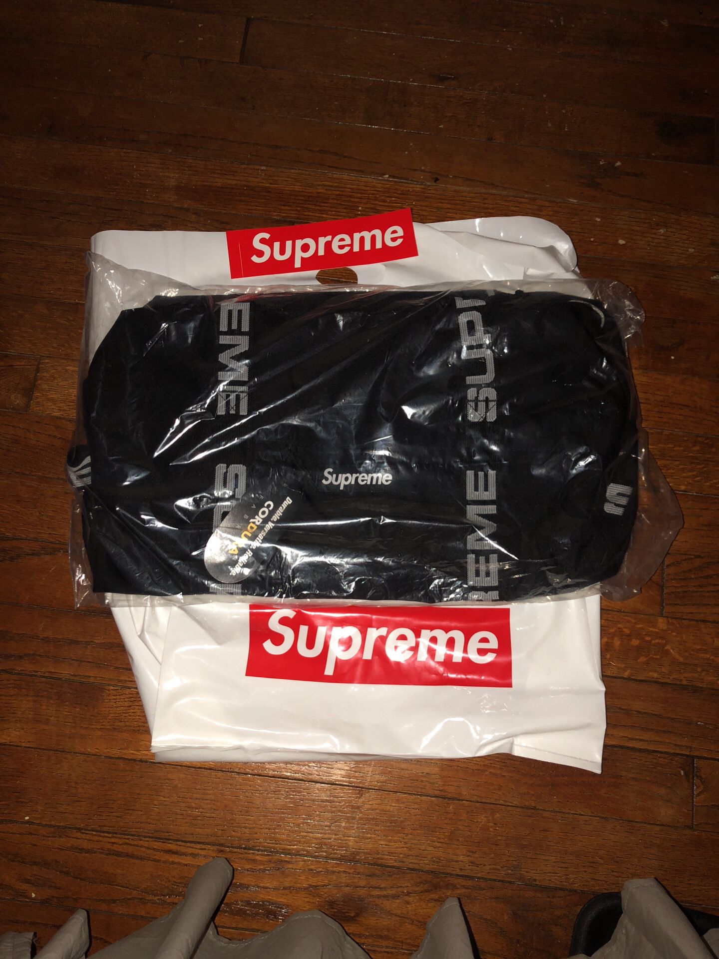 Supreme SS18 Duffle Bag (Red) for Sale in Dublin, OH - OfferUp