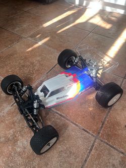 TLR  22X-4  Stadium RC Truck Buggy