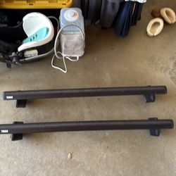 Thule WingBar Evo Roof Rack System – Great Condition (Complete w/ Key & Tool)