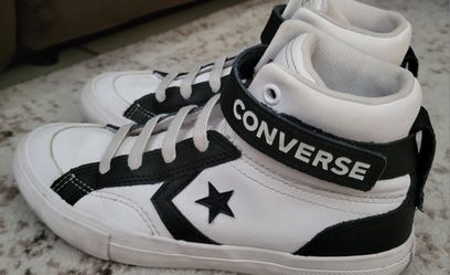 Boys  Black & White Leather Converse Size 2