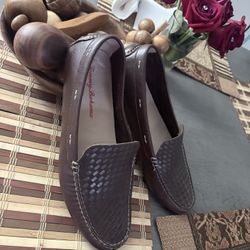 Tommy Bahama Loafers Sz 10.5