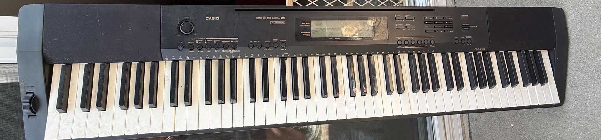 Casio CDP 230r Piano