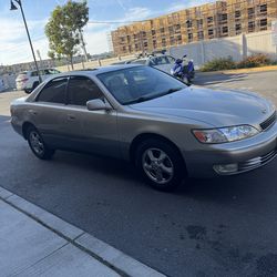 1999 Lexus ES 300