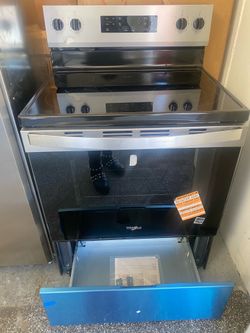 Whirlpool 30” Electric Freestanding Stove- NEW