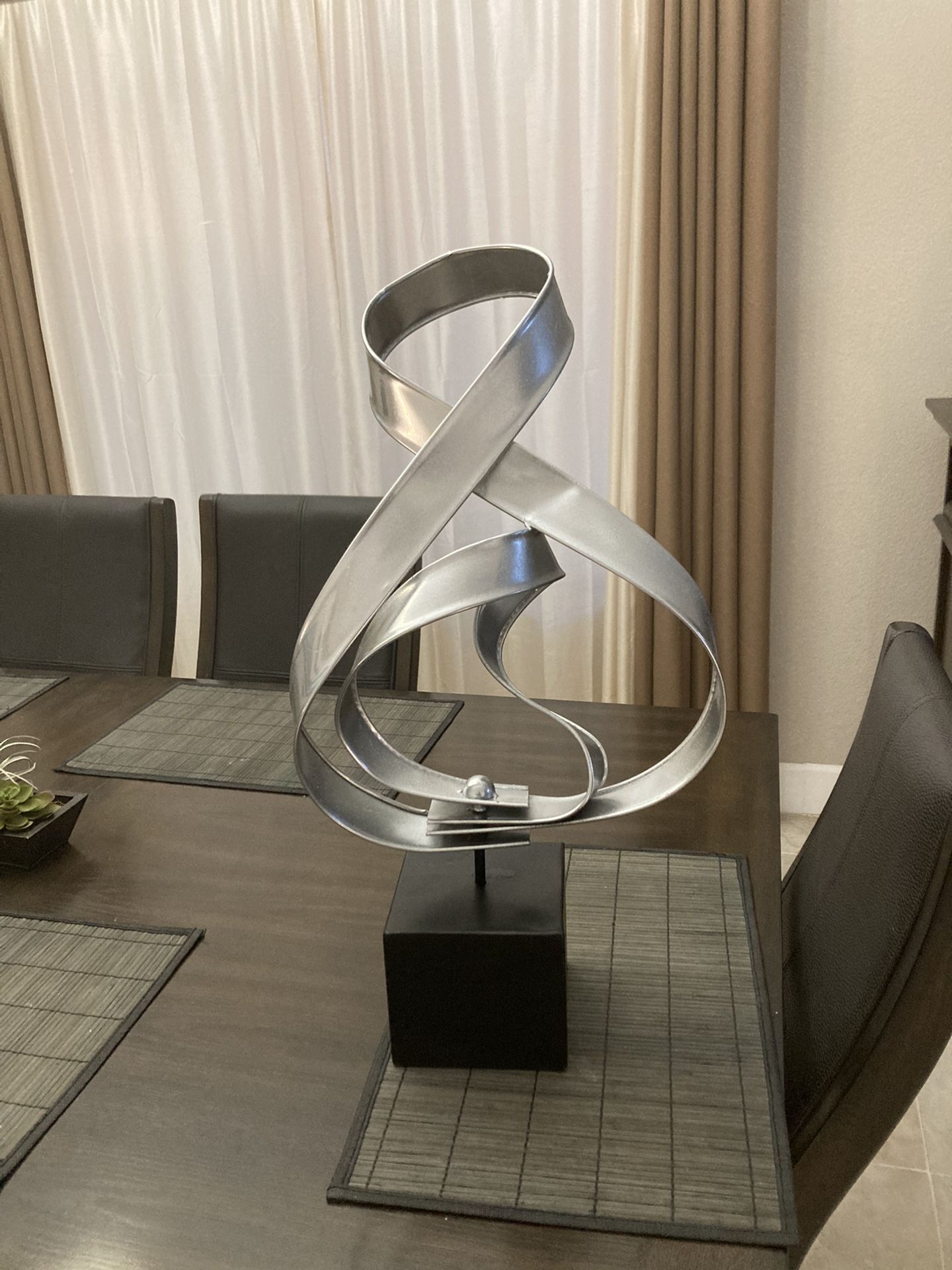 modern sculpture / home decor