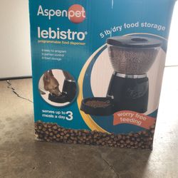 Pet Feeder Brand New Never Used 