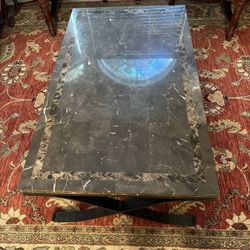 Moving Sale: Coffee and end table