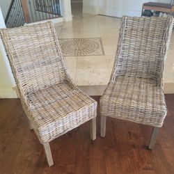 SAFAVIEH

Quaker Beige/Off-White Wood Side Chair (Set of 2) Rattan