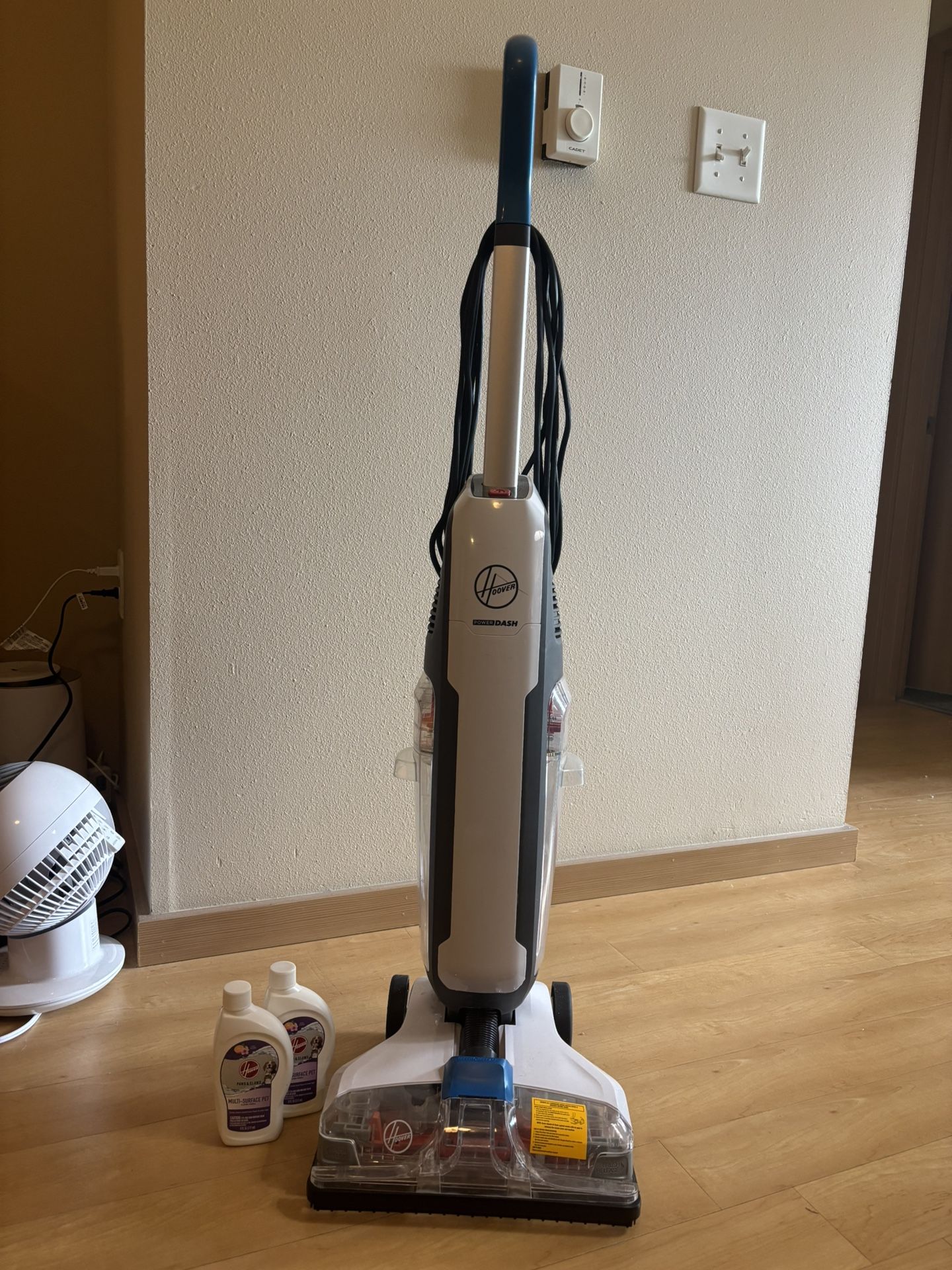Hoover Power Dash Hardwood Floor Cleaner / Vacuum