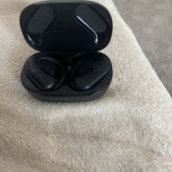 JBL True Wireless Earbuds 