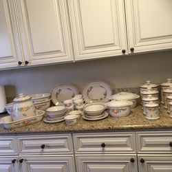Beautiful Dinnerware Set
