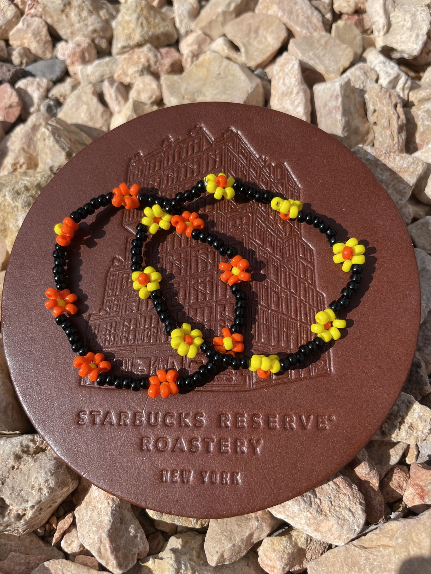Daisy Flower Seed Bead Bracelet (handmade)