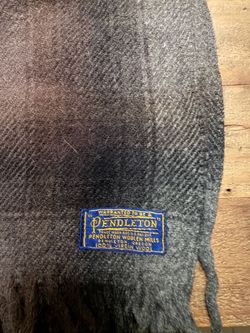 Vintage Pendleton Wool Stadium Blanket / Throw – 48x64 – Made in Oregon