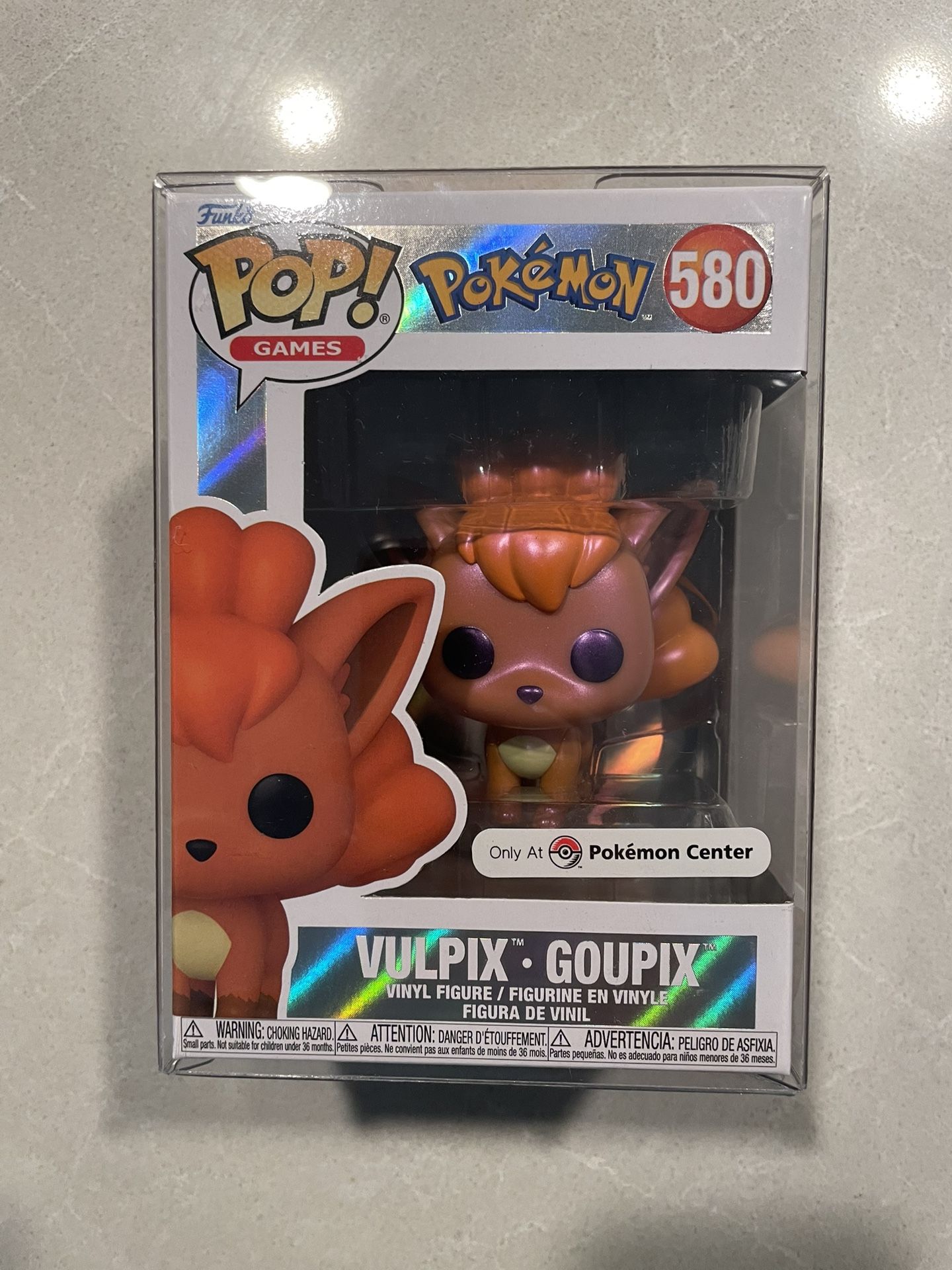 Pearlescent Vulpix Funko Pop *MINT* Pokemon Center Exclusive Pokémon 580 with Protector Games