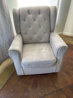 Wingback Accent Chair / Reading Chair – Light Gray