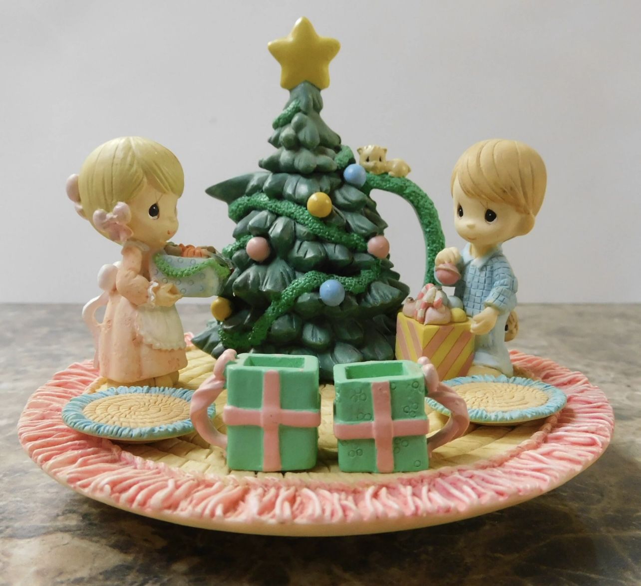 Vintage precious moments Christmas keepsake
