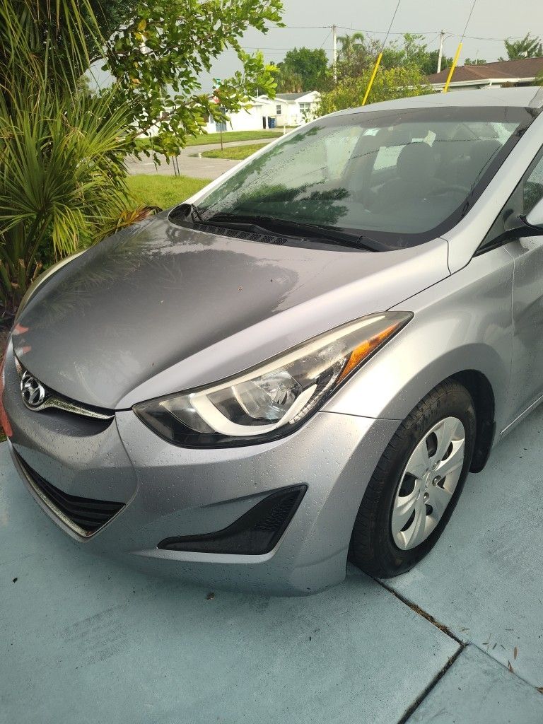 2016 Hyundai Elantra