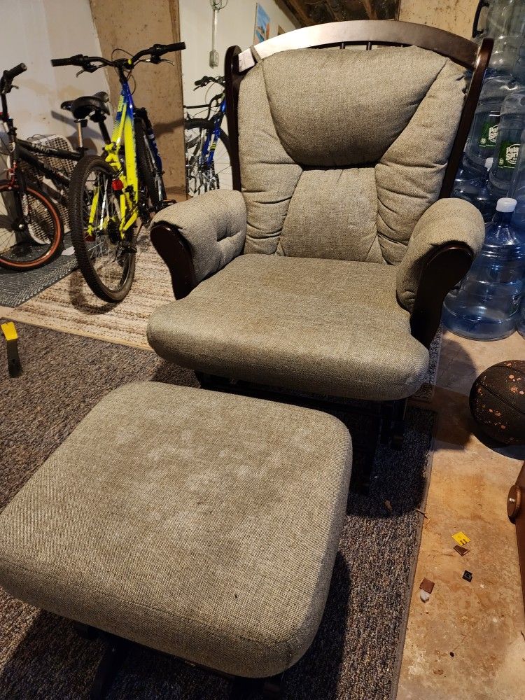 Rocker With Ottoman