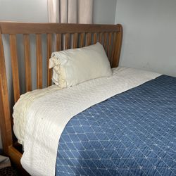 Bed, Dresser And Night Stand Set 