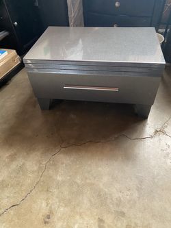 Mueble De Solo Un Cajón Trae Un Espejo Largo Está Nuevo 