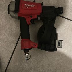 Milwaukee Coil Roofing Nailer
