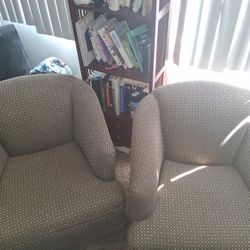 Set Of 2 Rockung Chairs