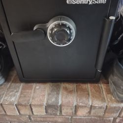 Large Sentry Safe (Locked)