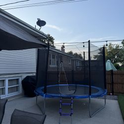 Trampoline 10 ft