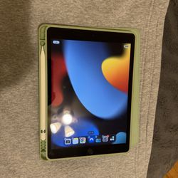 Ipad 9th Gen 64GB with apple pencil
