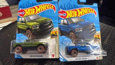 Hot Wheels 2020 Ram 1500 Rebel – Set of 2