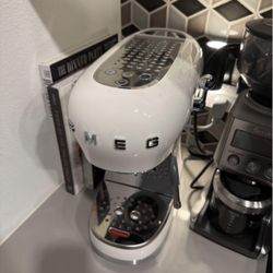 SMEG Espresso Machine – White (Like New)
