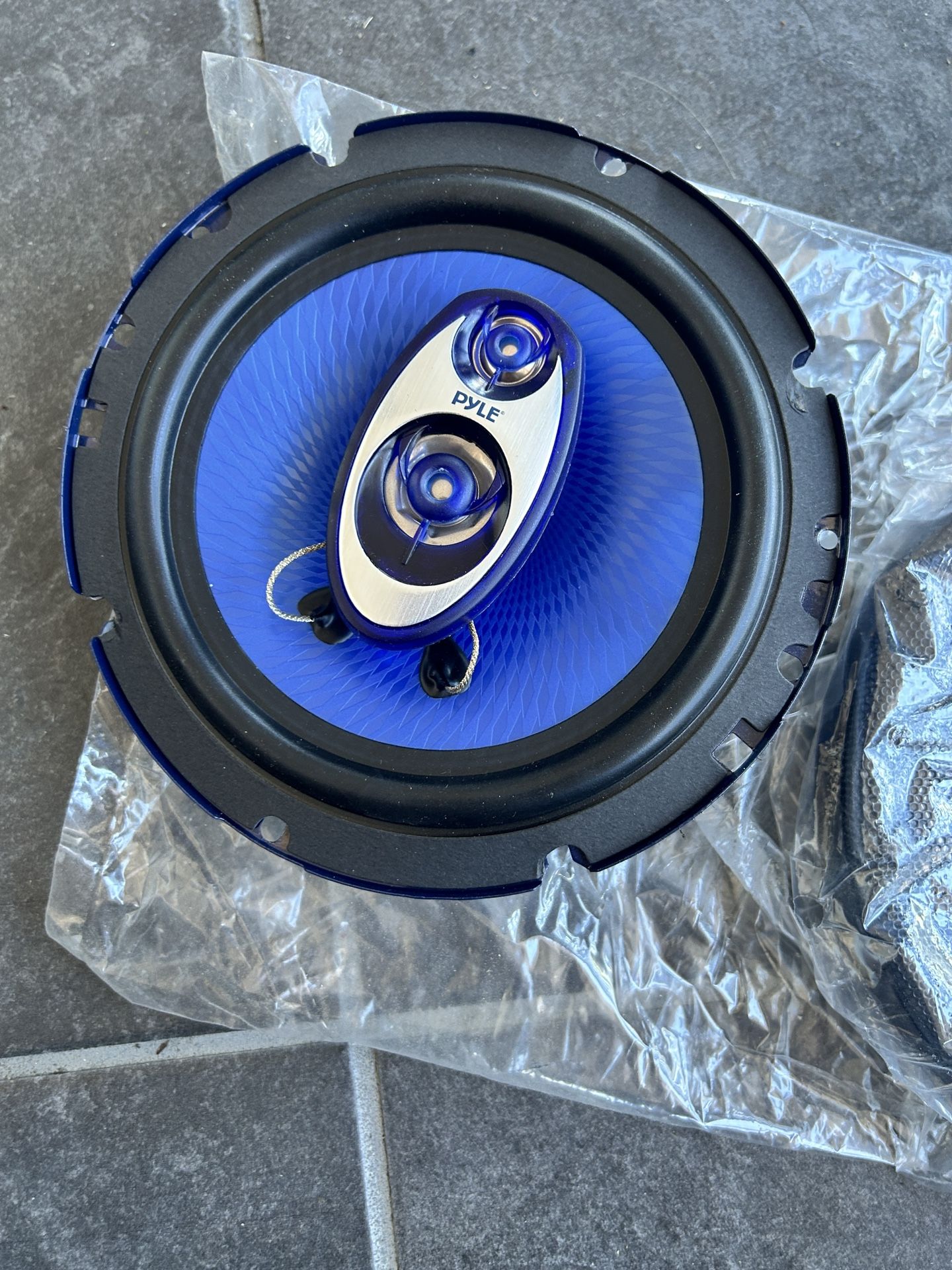 pyle pl63bl Speakers 