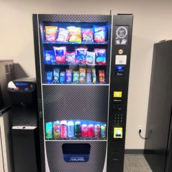 COMBO VENDING MACHINE WITH CREDIT CARD READER